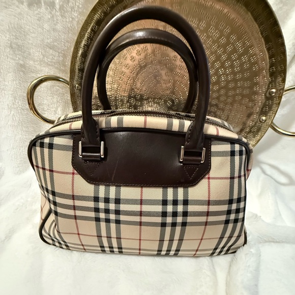 Burberry Cream and Brown Satchel with Iconic Design - Picture 3 of 10